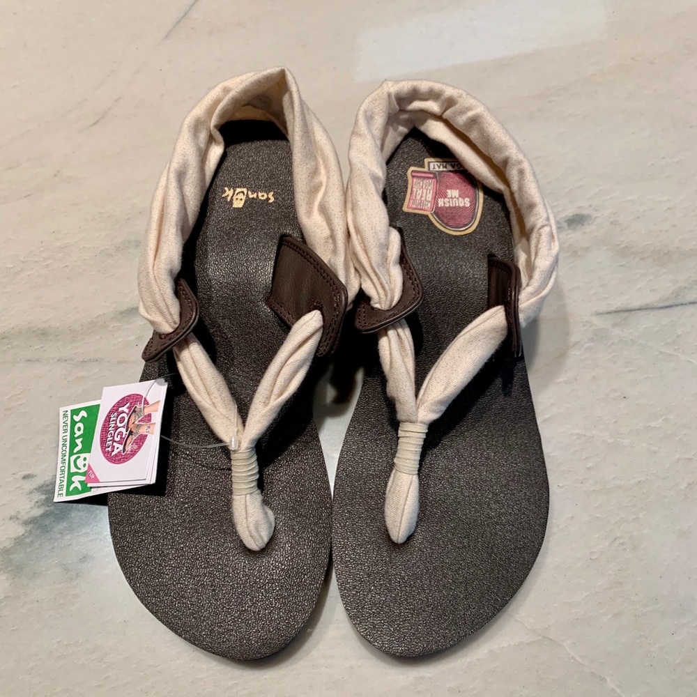 Sanuk Yoga Singlet Wedge Brown Size 7